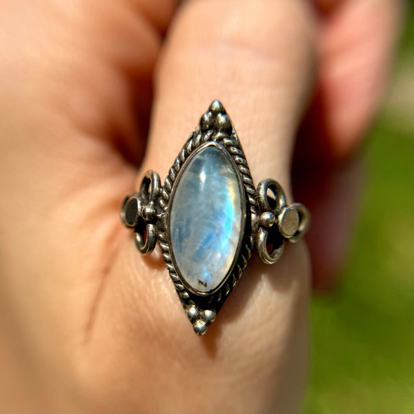 Vintage Ornate Sterling Silver Moonstone Ring