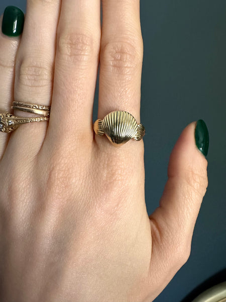 Vintage 14kt Gold Seashell Ring