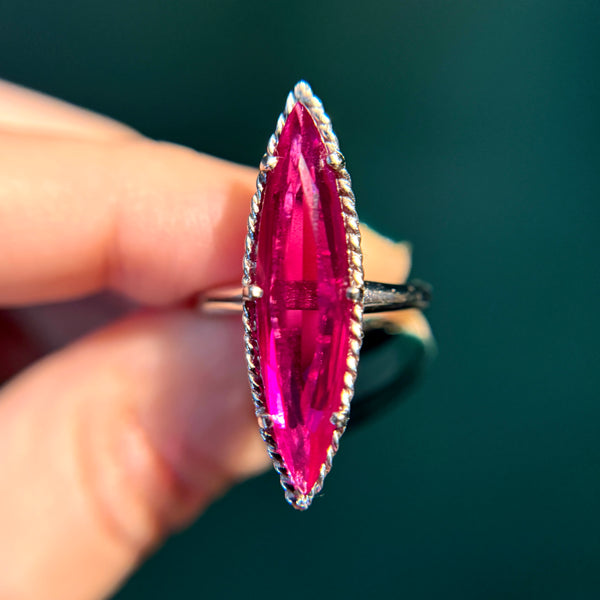 Vintage 10kt White Gold Synthetic Ruby Navette Ring