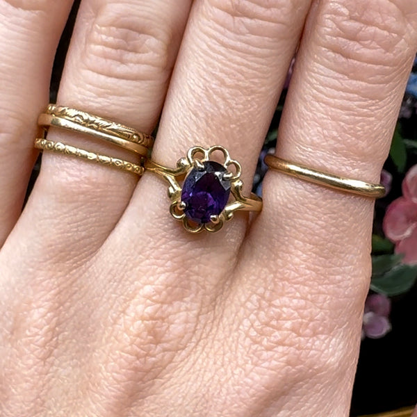 Vintage 10kt Gold Purple Glass Ring