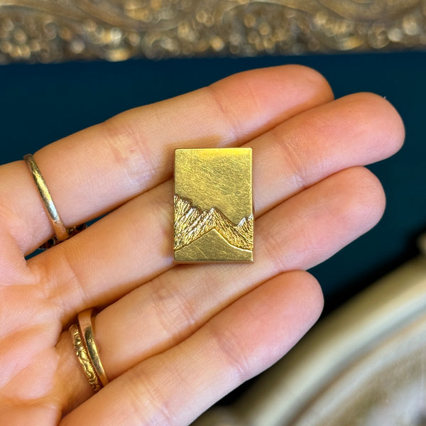 14kt Gold Etched Mountain Pendant