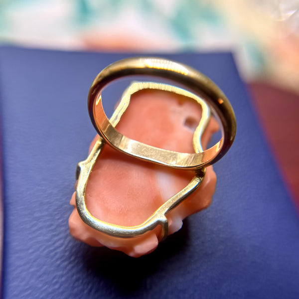 RARE Collectible 14kt Gold Carved Coral Goddess Ring