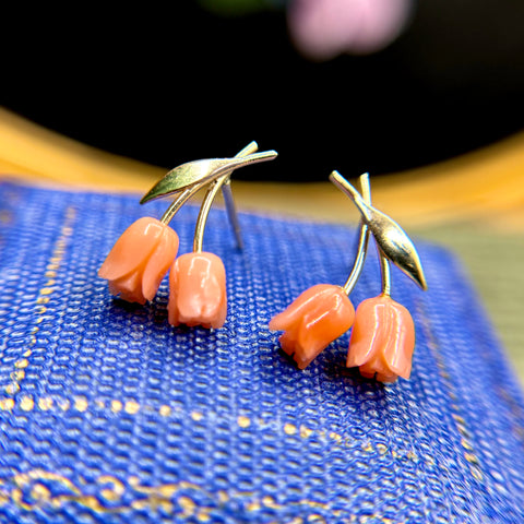 Vintage 14kt Gold Carved Coral Tulip Earrings