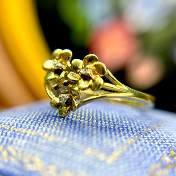 RARE Estate Find 14kt Gold Diamond Flower Ring