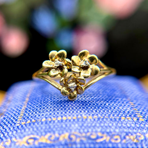 RARE Estate Find 14kt Gold Diamond Flower Ring