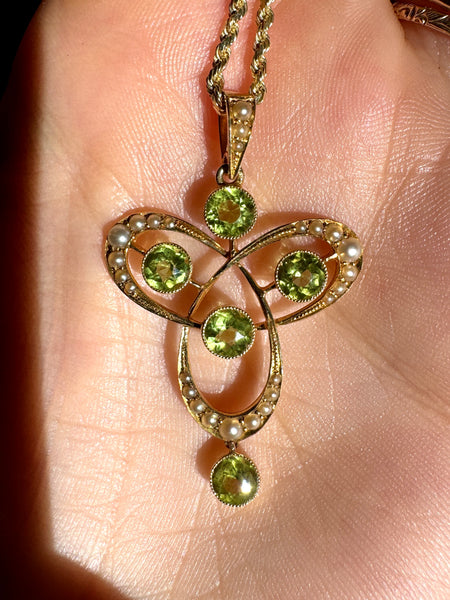 Rare 15ct Gold Peridot Seed Pearl Pendant
