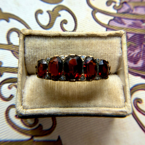 Vintage Ornate 9ct Garnet Diamond Ring