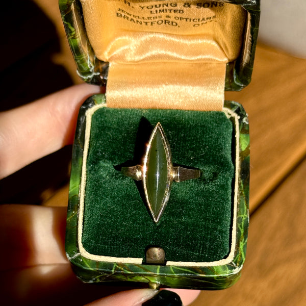 Vintage 10kt Gold Jade Navette Ring
