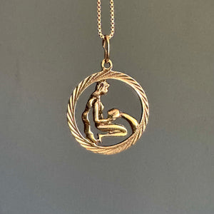 10kt Gold Aquarius Zodiac Pendant