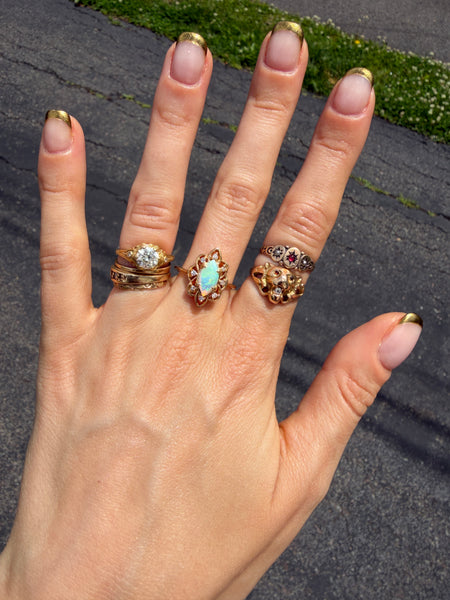Vintage 14kt Gold Opal Diamond Ring