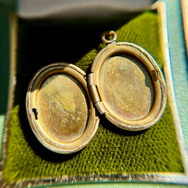 Antique Floral Etched Locket Engraved ‘LR’