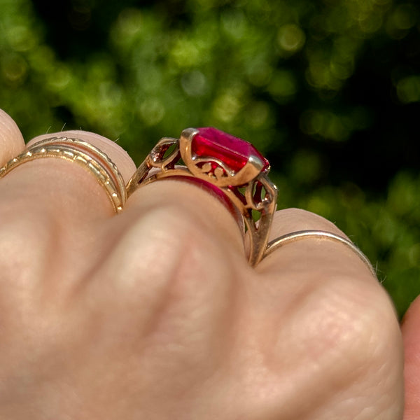 10kt Gold Synthetic Ruby Ring