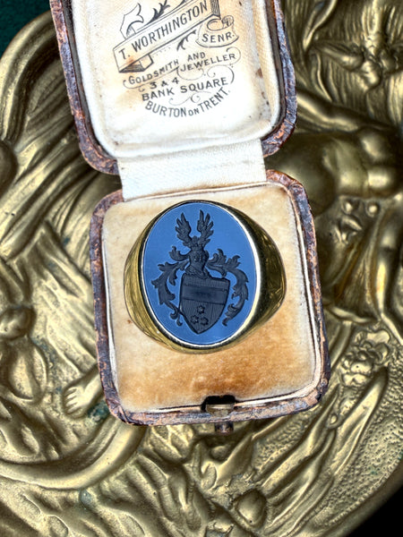 European 8kt Gold Intaglio Crest Signet