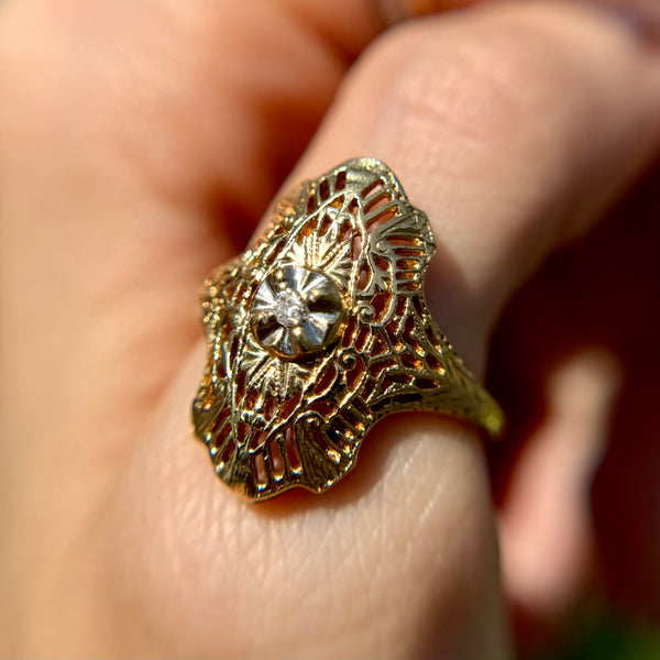 Vintage 10kt Gold Filigree Shield Ring w/ Diamond Center #2