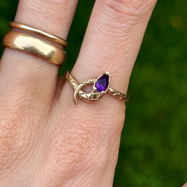 Vintage 9ct Gold Amethyst Snake Ring