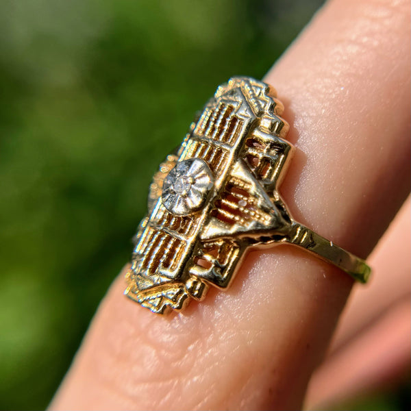 Vintage 10kt Gold Filigree Shield Ring w/ Diamond Center #1