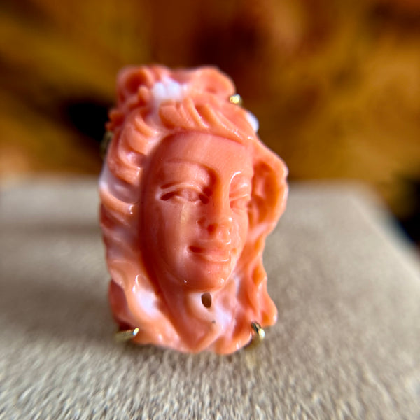 RARE Collectible 14kt Gold Carved Coral Goddess Ring