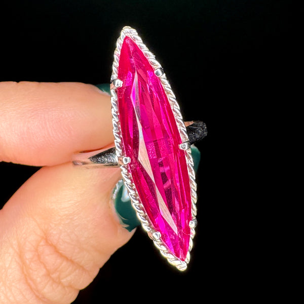 Vintage 10kt White Gold Synthetic Ruby Navette Ring