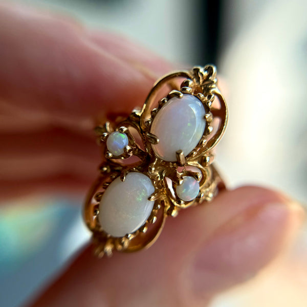 Vintage 10kt Gold Opal Statement Ring