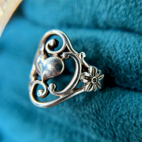 Vintage Sterling Silver Ornate Heart + Flower Ring