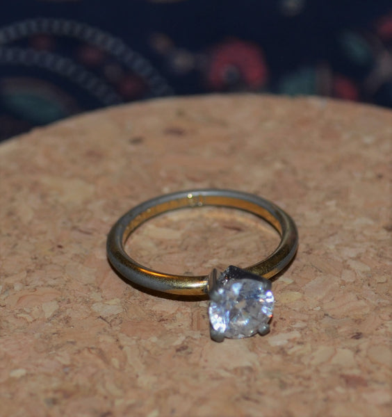 18kt Gold Plated Ring with Solitaire Stone