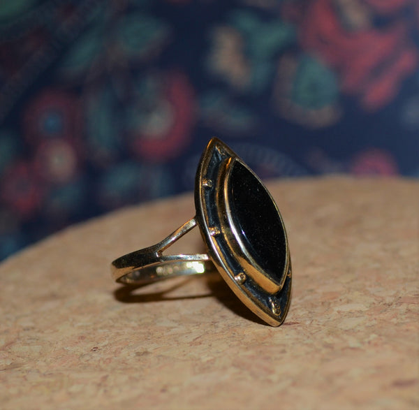Vintage 18kt Gold Plated Ring with Black Stone
