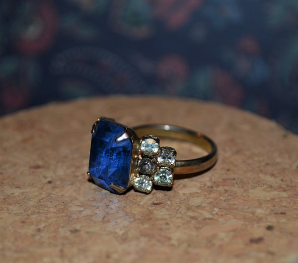 Vintage Blue Stone Cocktail Ring