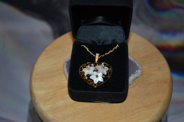 Vintage Mother of Pearl Floral Heart Necklace