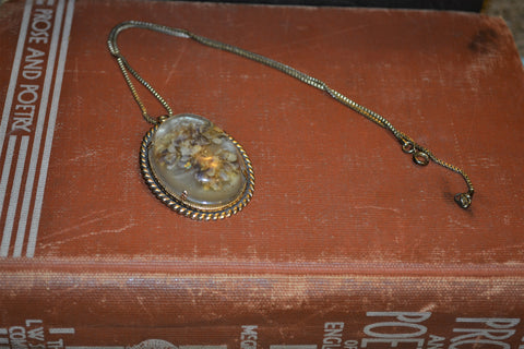 OLD Vintage Lightweight Dried Preserved Flower Pendant Necklace