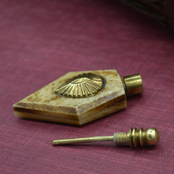 Vintage Snuff/Potion Pendant - Unknown Material