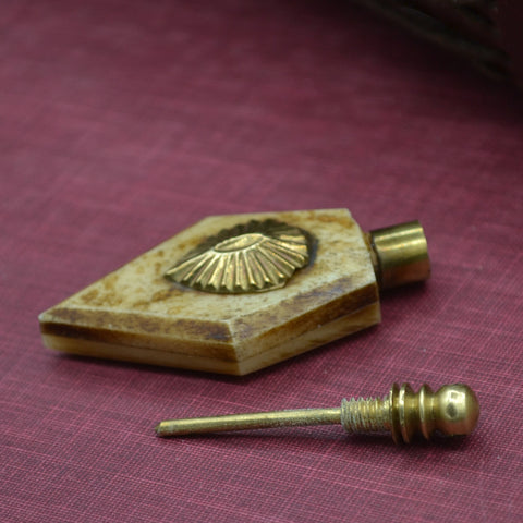 Vintage Snuff/Potion Pendant - Unknown Material