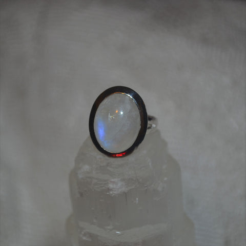 Sterling Silver Monstone Oval Ring (7.65ct)