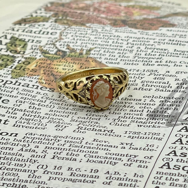 Vintage Gold Plated Filigree Cameo Ring