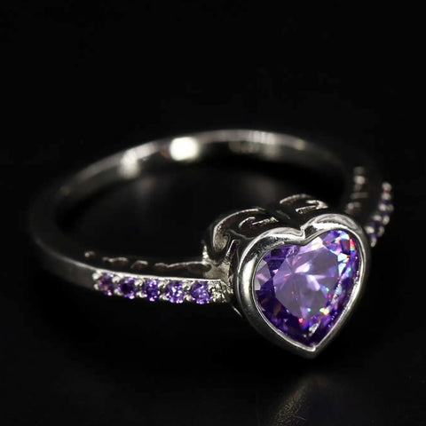 Vintage Sterling Silver Purple Heart Ring