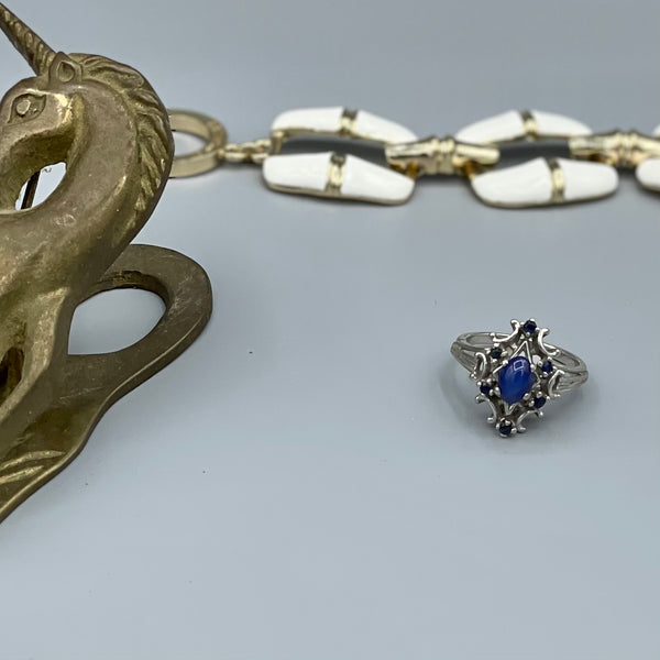 Rare 1970’s 10kt White Gold Star Sapphire Ring with Sapphire Accents