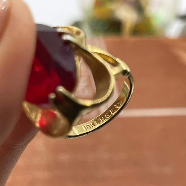 1980’s 18kt Gold Plated Scalloped Ruby Gemstone Ring