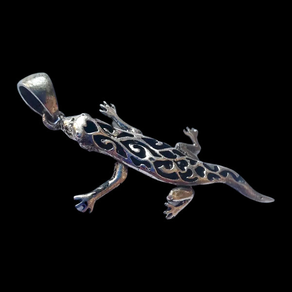 Unusual Vintage Sterling Silver Articulated Open Work Lizard Pendant