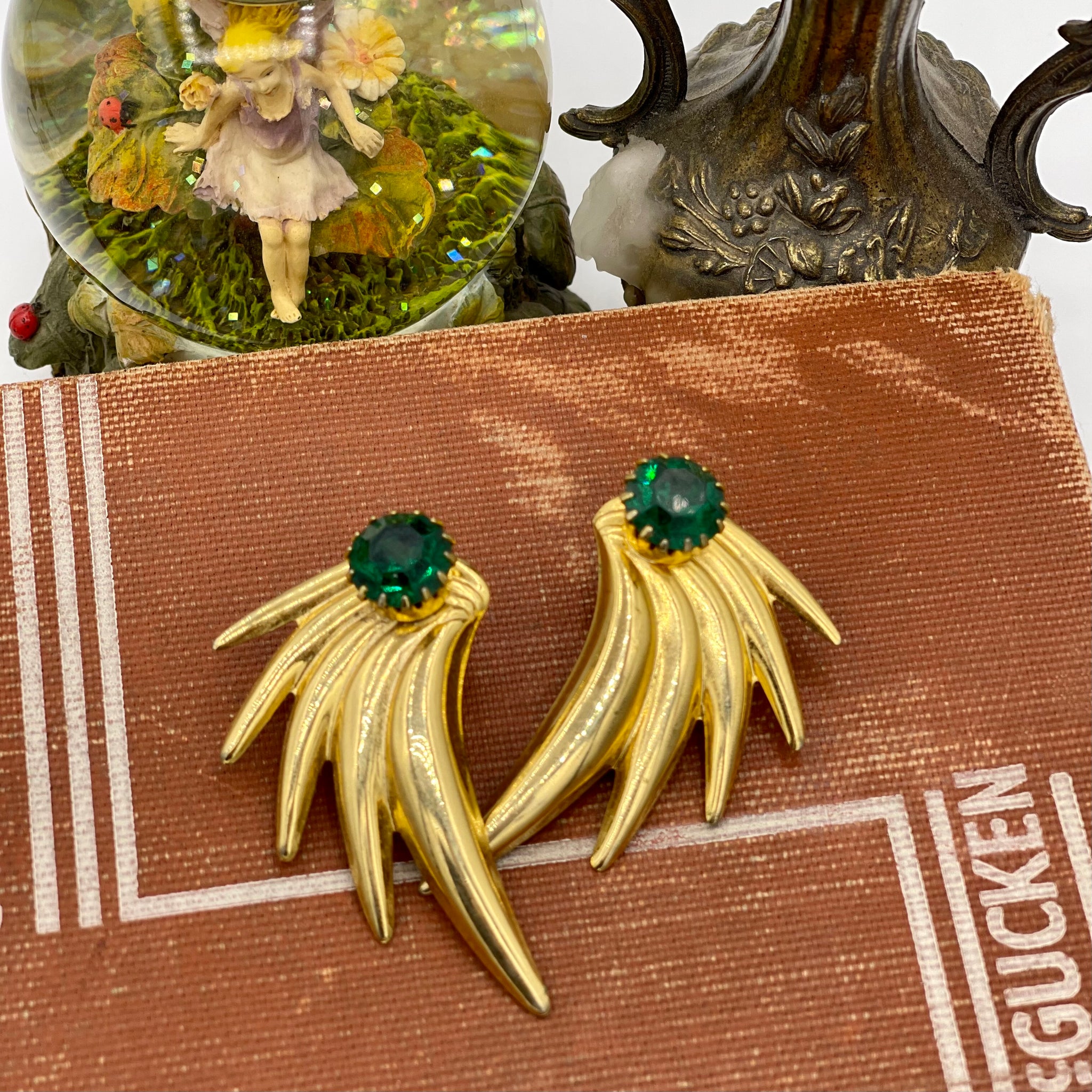 Vintage Edgy Deep Green Gem Gold Tone Earrings