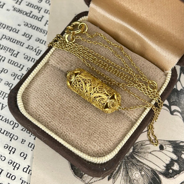 RARE Vintage 14kt Yellow Gold Filigree Barrel Necklace