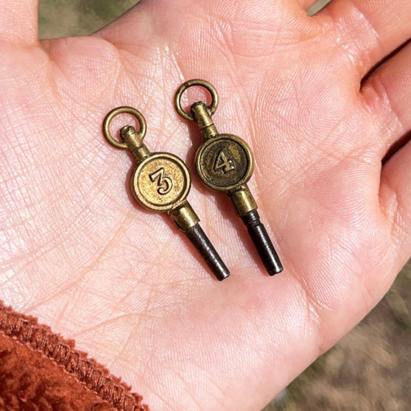 Unique Antique Watch Keys (No. 4)