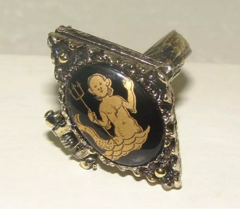 Unique Vintage Neptune Poison Ring
