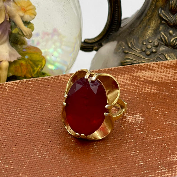 1980’s 18kt Gold Plated Scalloped Ruby Gemstone Ring