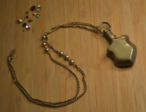OLD Snuff/Poison Necklace