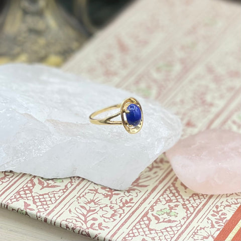Vintage 10kt Yellow Gold Shield Lapis Lazuli Ring