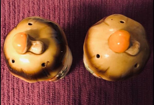 Vintage Mushroom S+P Shakers