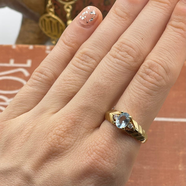 Vintage Chevron 14kt Gold Plated Pale Blue Gem Ring