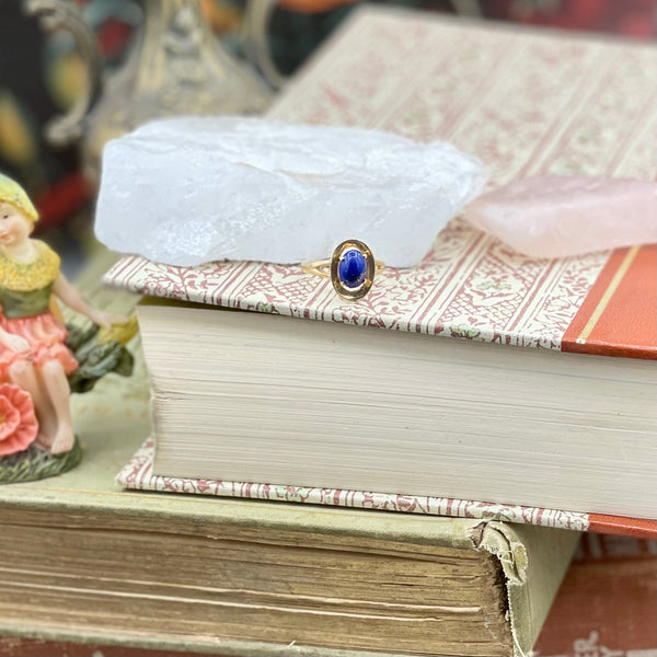Vintage 10kt Yellow Gold Shield Lapis Lazuli Ring