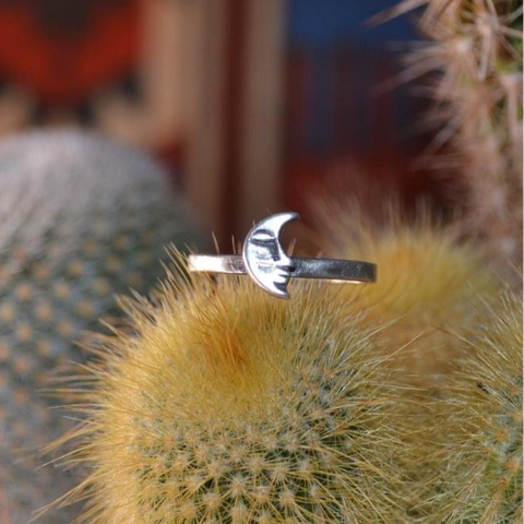 Vintage Sterling Silver Crescent Moon Ring