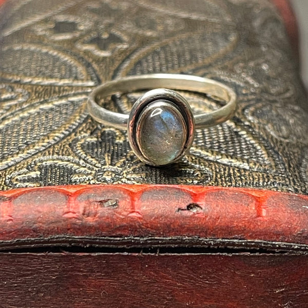 Labradorite Solitaire Sterling Silver Ring