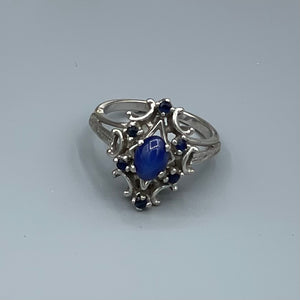 Rare 1970’s 10kt White Gold Star Sapphire Ring with Sapphire Accents